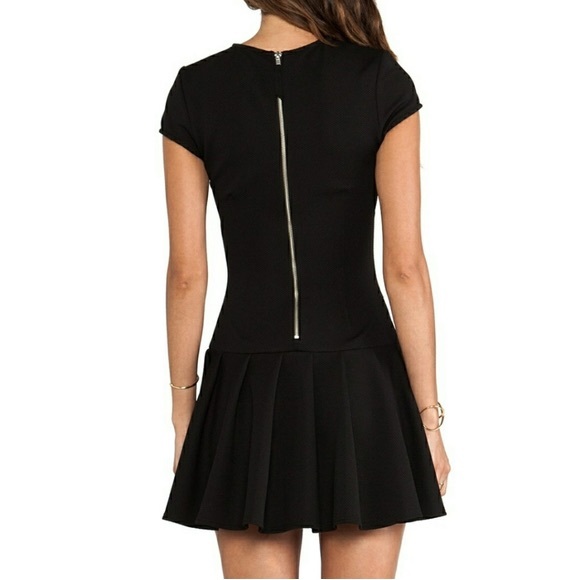 Torn by Ronny Kobo Gina short sleeve black flare dress - Picture 4 of 16